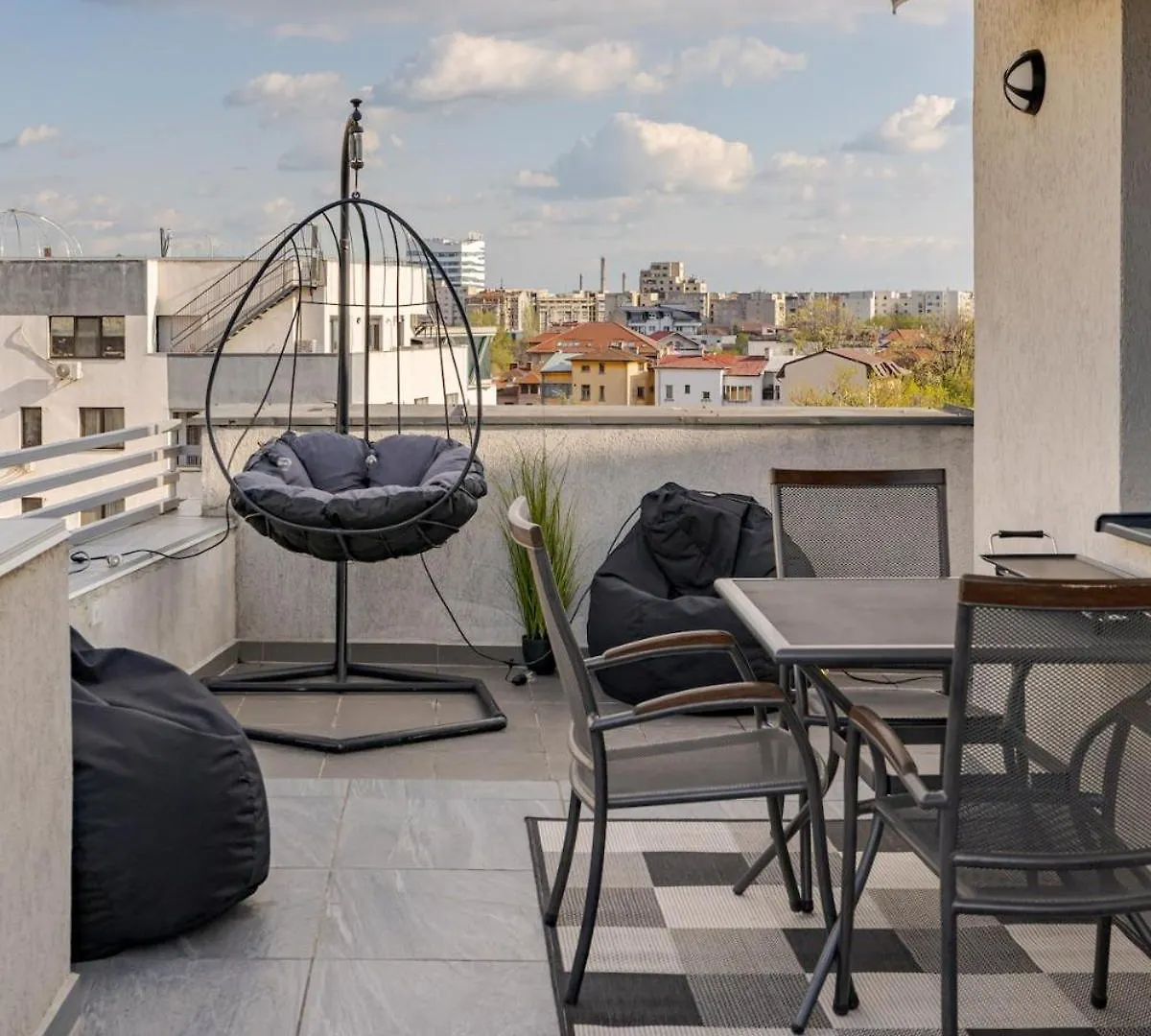 Downtown Loft Apartment With Jacuzzi&Terrace Bucharest Romania