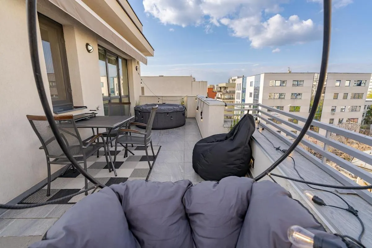 Downtown Loft Apartment With Jacuzzi&Terrace Bucharest 0*,