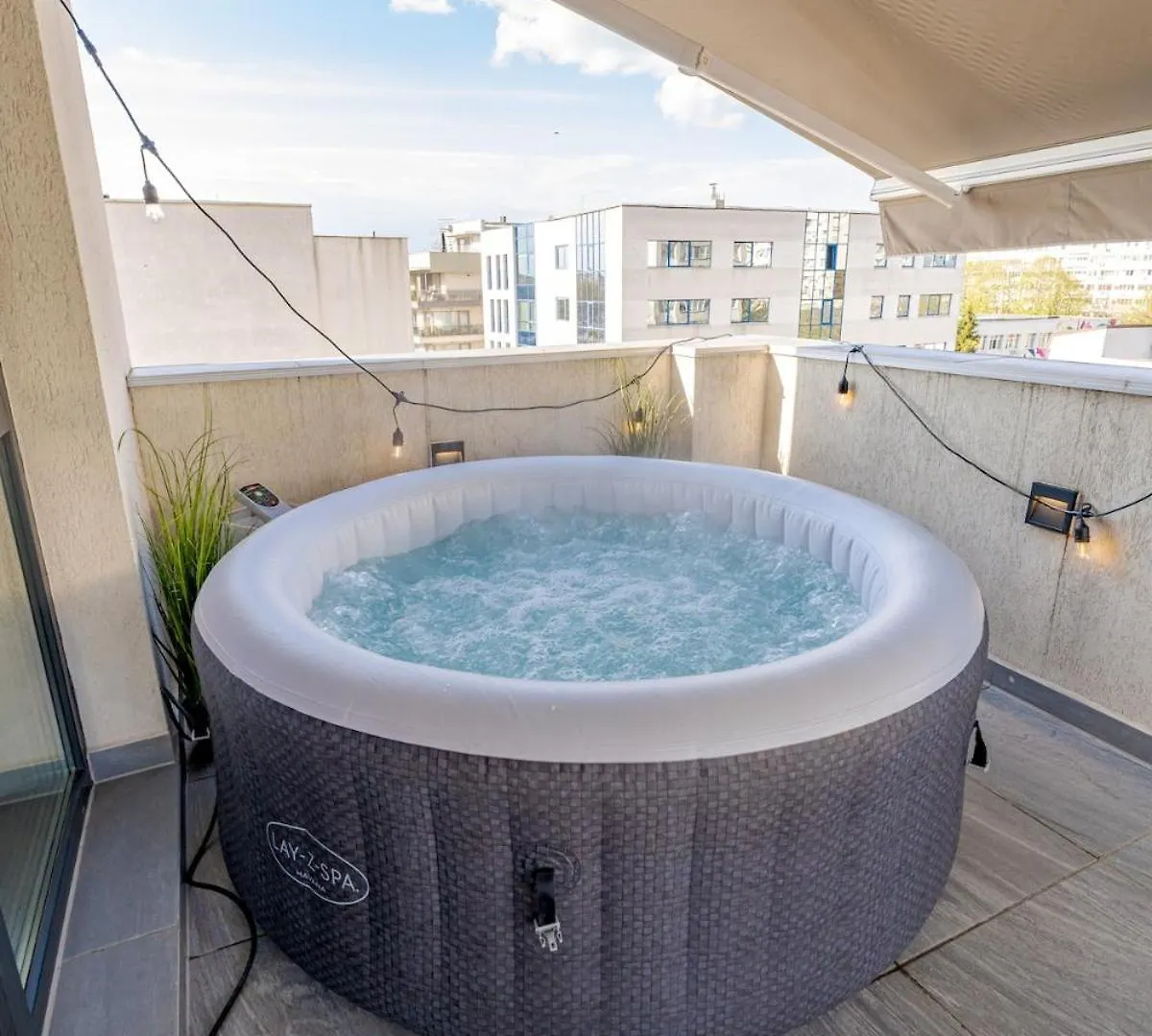 Downtown Loft Apartment With Jacuzzi&Terrace Bucharest