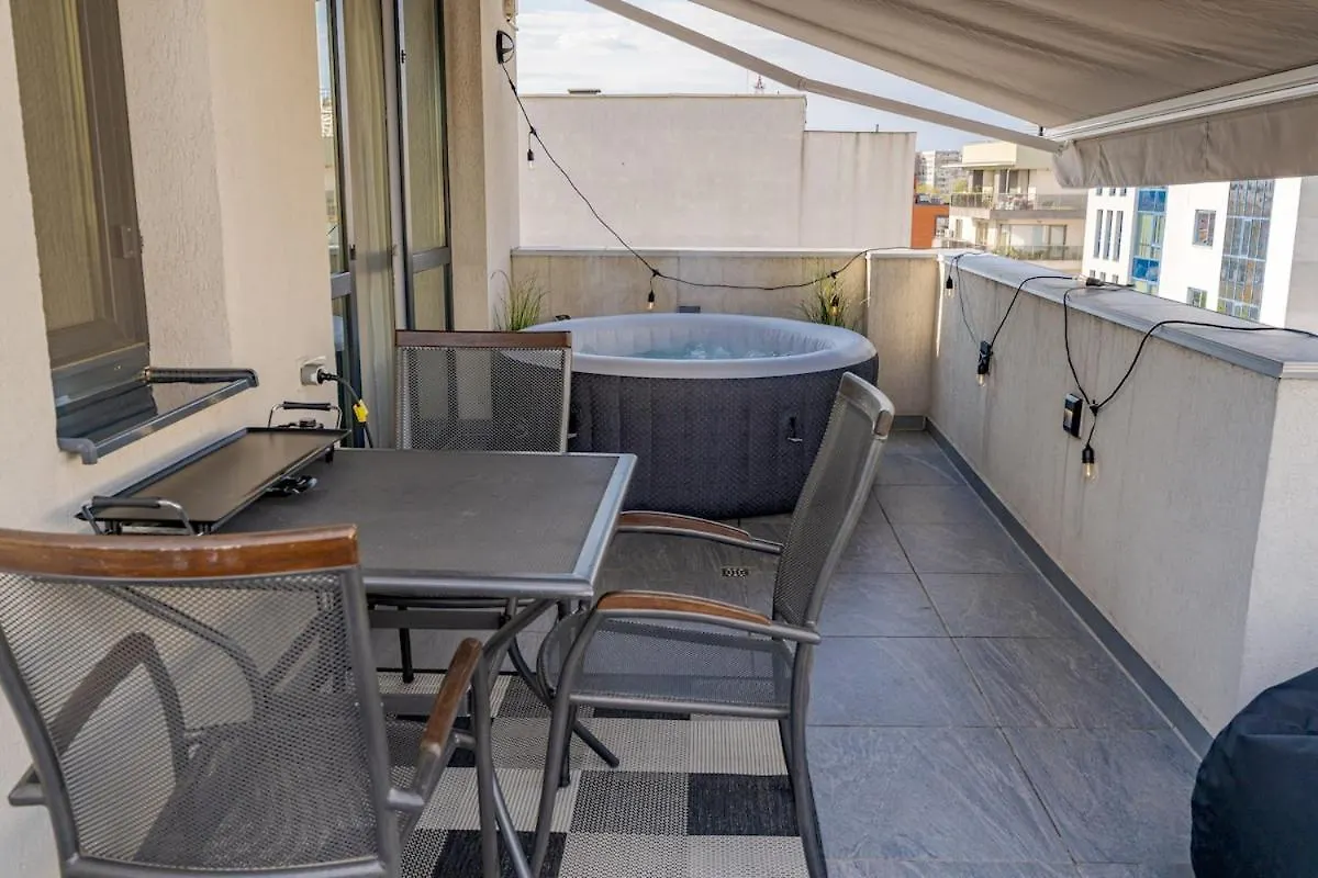 Downtown Loft Apartment With Jacuzzi&Terrace Bucharest
